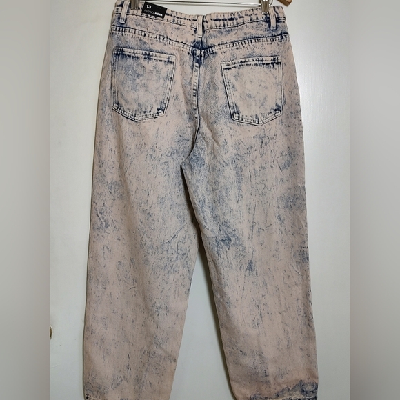 Fashion Nova No Time For Games Pink Acid Wash Relaxed Straight Leg Jeans - Picture 5 of 6